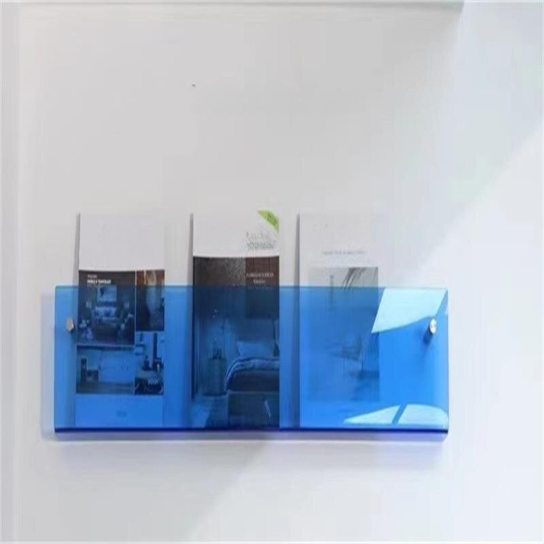 透明な壁掛け雑誌ラック - シックでモダンなデザイン