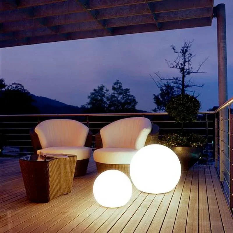 Wireless Outdoor Spherical Lamp – Mobile and Elegant Lighting