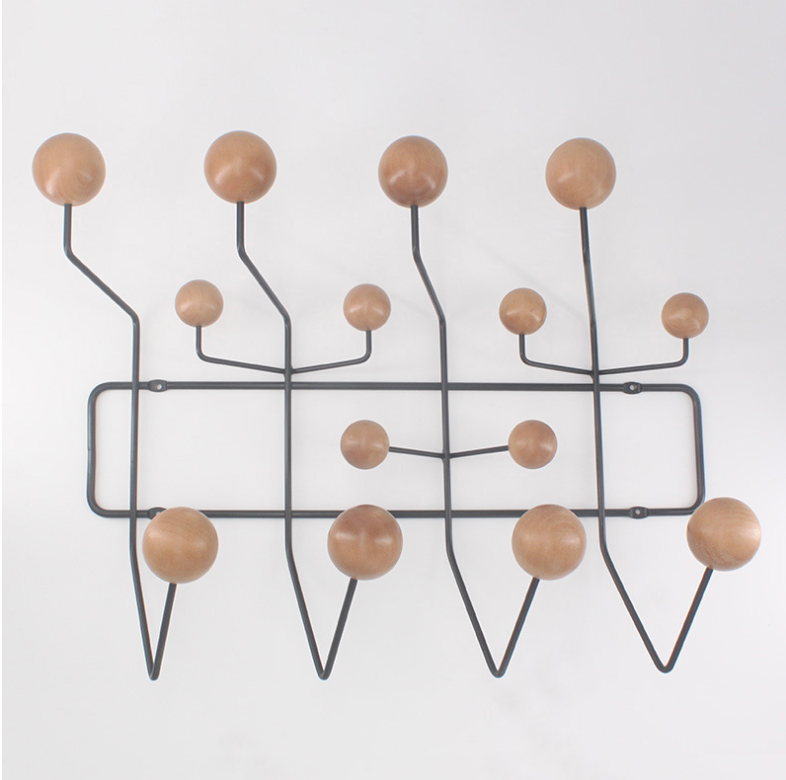 Vegghengt Klesstativ – Elegant og Funksjonelt Design