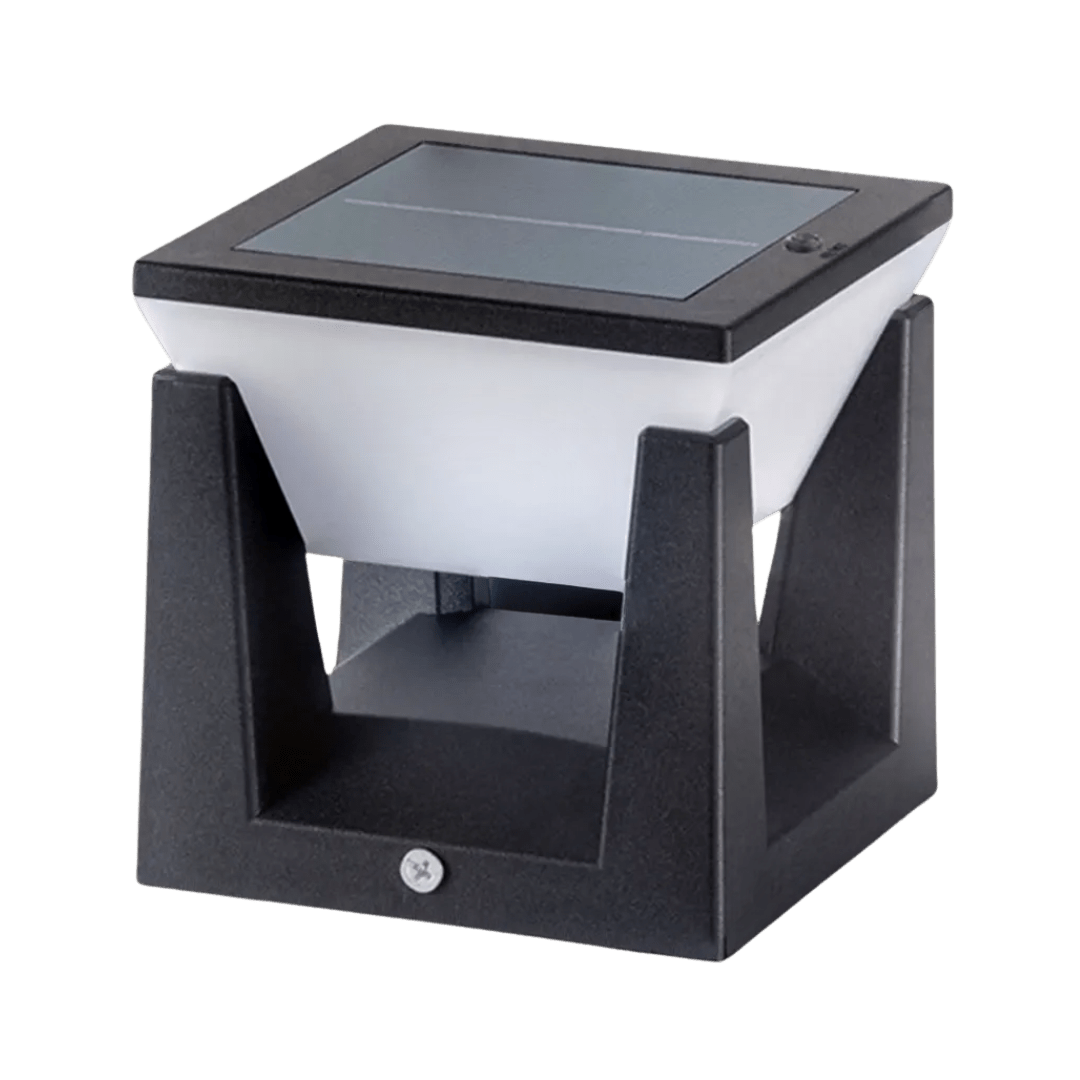 Venkovní solární lampa - čtvercový tvar a moderní povrchová úprava