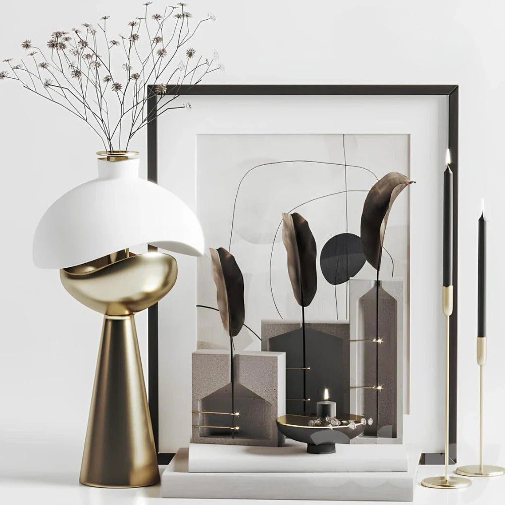 Lámpara De Mesa Esculpida – Elegancia Y Originalidad