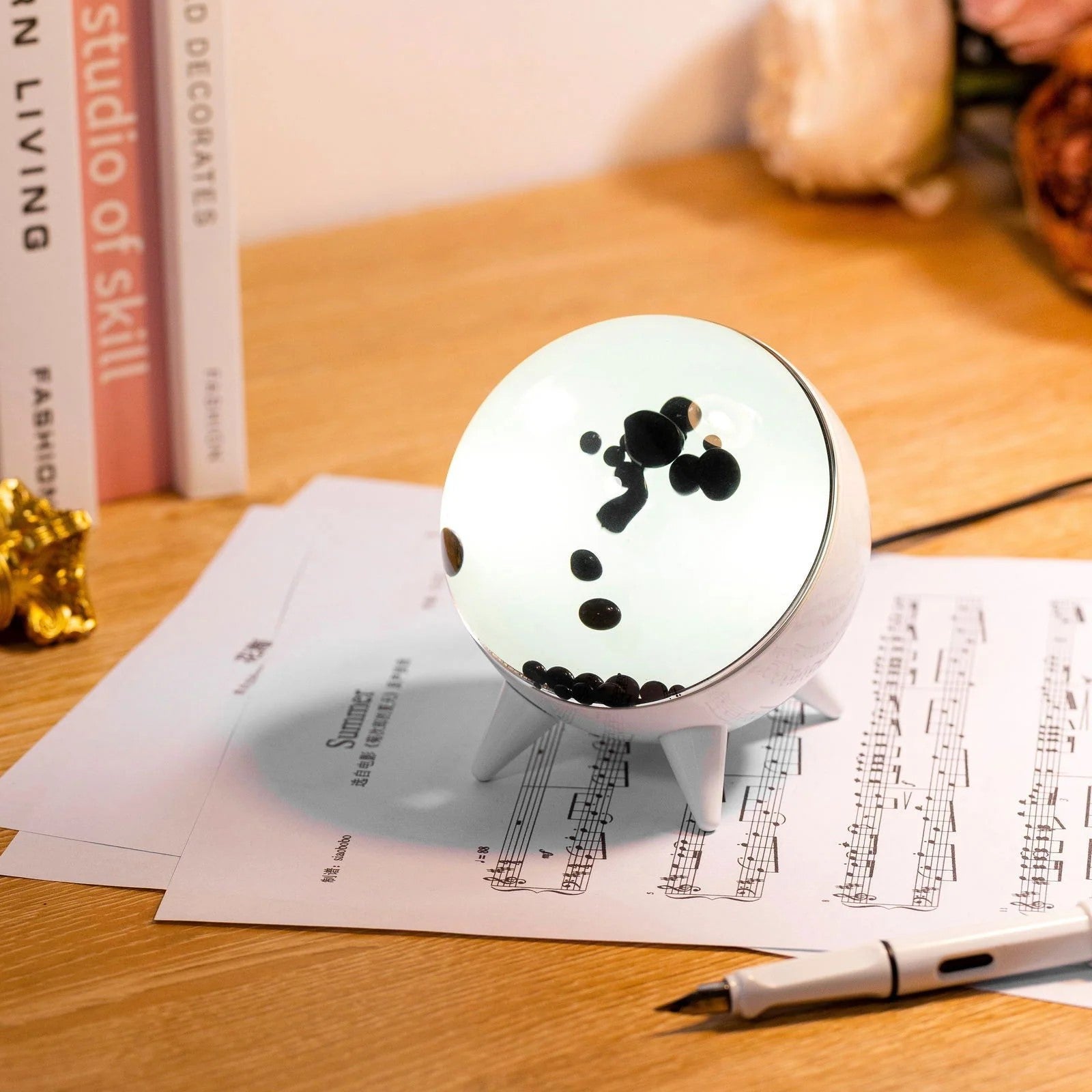 مصباح زينة تفاعلي – لعبة أضواء وتصميم فريد