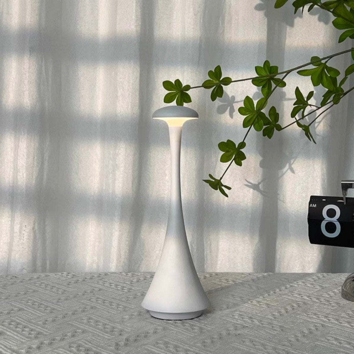 Stolová Lampa Elegantná – Elegancia a Modernita