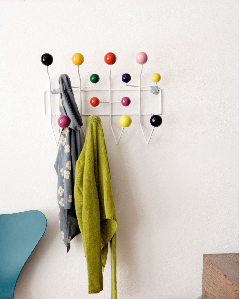 Vegghengt Klesstativ – Elegant og Funksjonelt Design