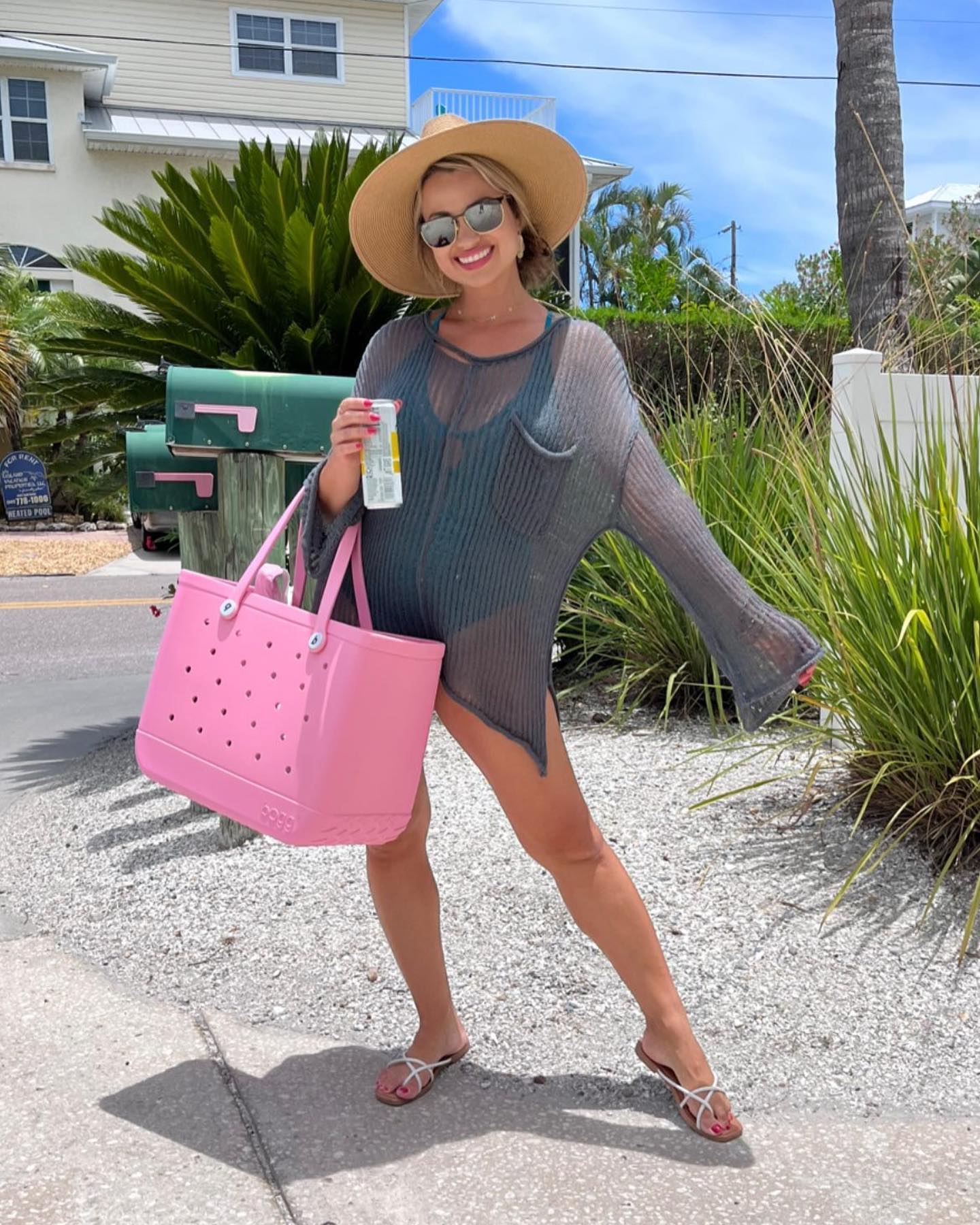 Stiv strandveske - fargerik design og stor kapasitet