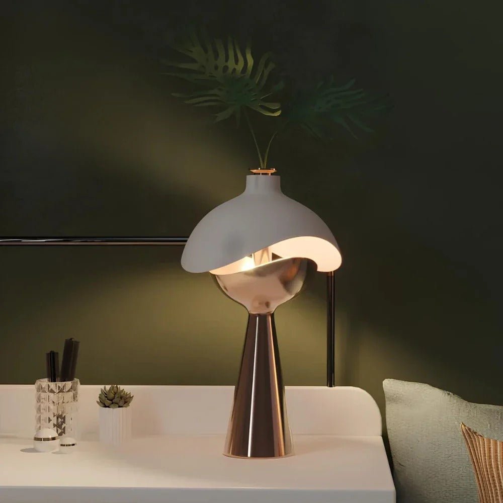 Sculptureret Bordlampe – Elegance Og Originalitet 