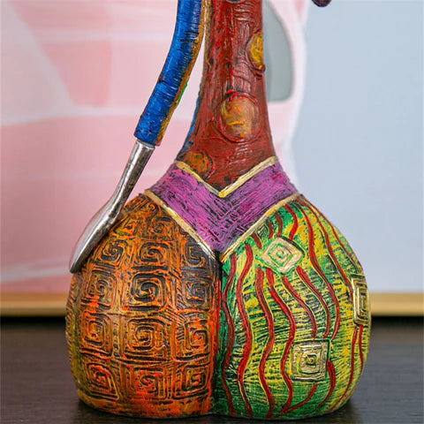 Abstrakt Skulptur Kvinne – Eleganse Og Modernitet 