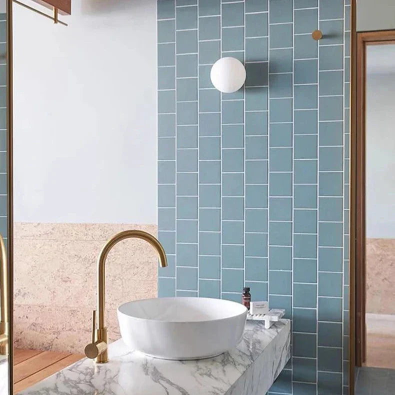 Round Wall Sconce – Pure and Modern Shine 