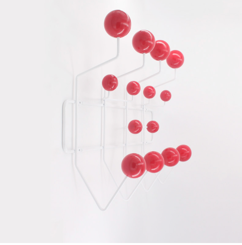 Vegghengt Klesstativ – Elegant og Funksjonelt Design 