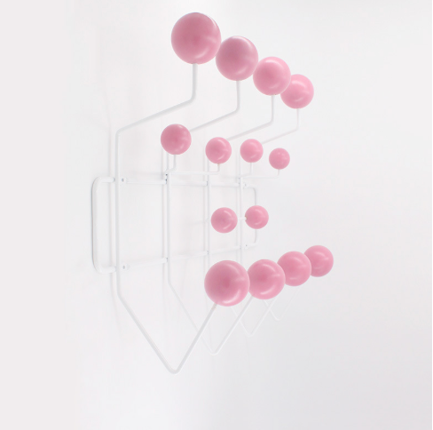 Vegghengt Klesstativ – Elegant og Funksjonelt Design 