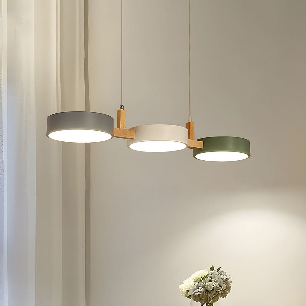 Lampadario Moderno In Metallo – Design Elegante E Illuminazione Di Tendenza 