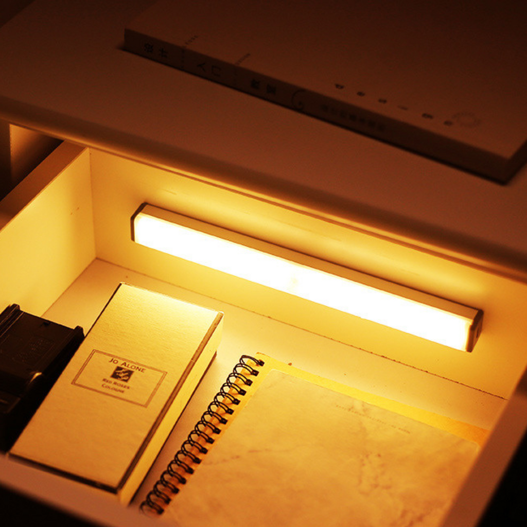Bară Luminoasă — Iluminare Inteligentă Cu Detector De Mișcare 