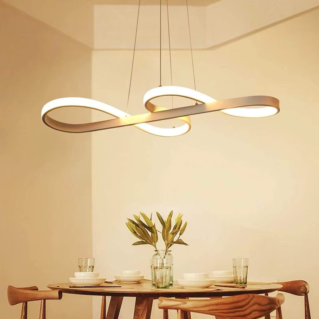 Suspensie LED Modernă cu Inele – Design Elegant și Futurist 