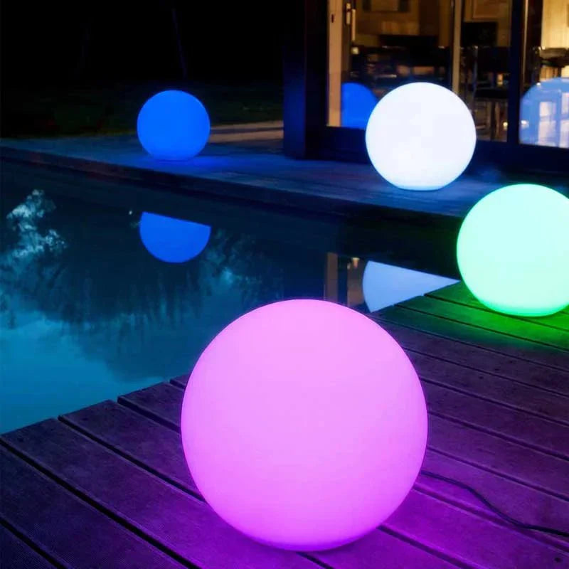 Wireless Outdoor Spherical Lamp – Mobile and Elegant Lighting 