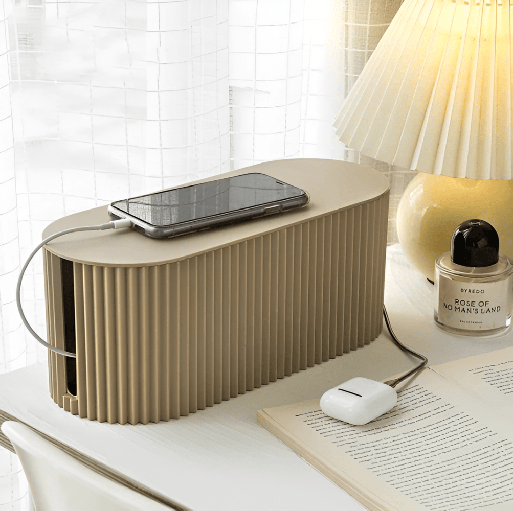 Minimalistický box na káble - čistá organizácia a elegantný dizajn