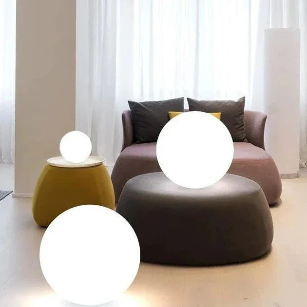 Wireless Outdoor Spherical Lamp – Mobile and Elegant Lighting 