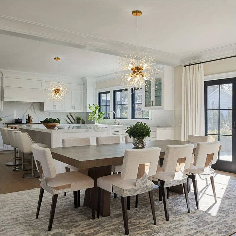 Candelabru din Cristal Suspendat – Eleganță și Strălucire Timeless 