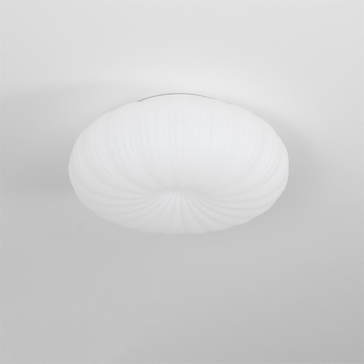 Elegancka nowoczesna lampa sufitowa – regulowane światło i spersonalizowana atmosfera 