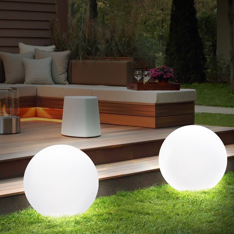 Wireless Outdoor Spherical Lamp – Mobile and Elegant Lighting 