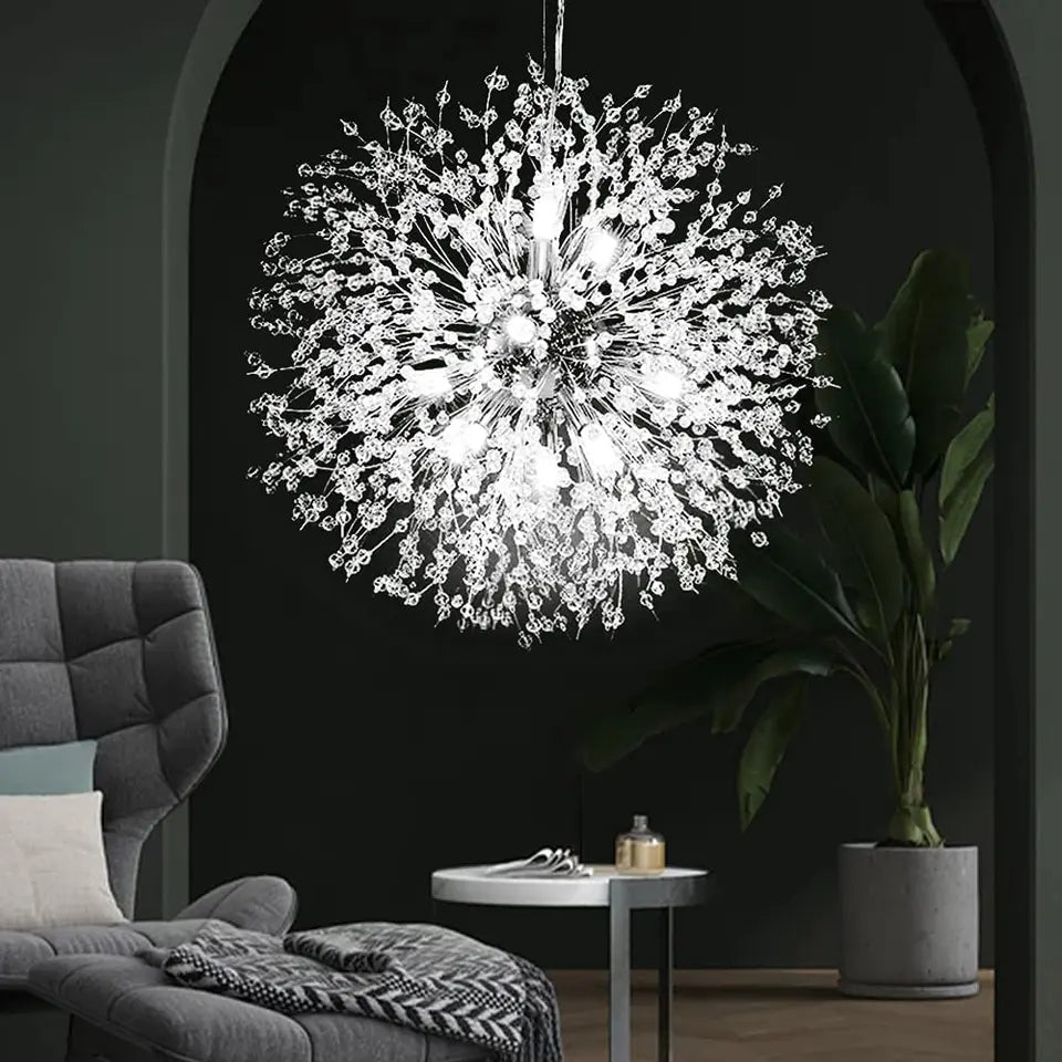 Candelabru din Cristal Suspendat – Eleganță și Strălucire Timeless 