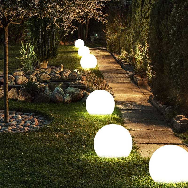 Wireless Outdoor Spherical Lamp – Mobile and Elegant Lighting 