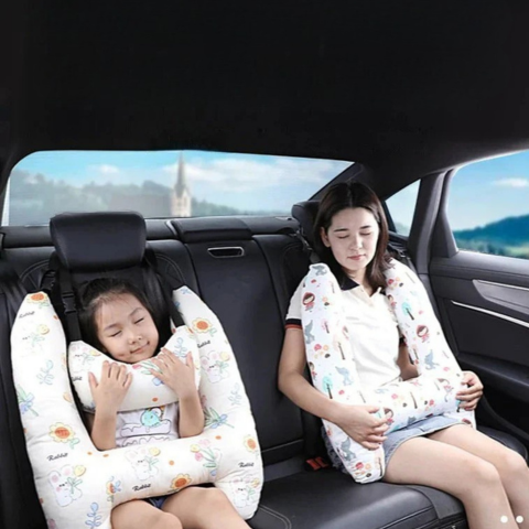 Lasten matkatyyny - pään tuki ja rauhallinen uni