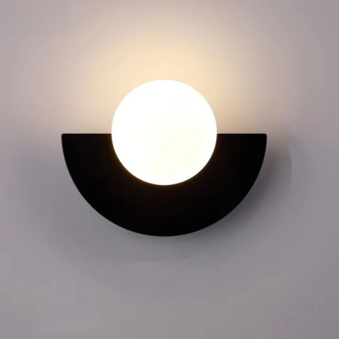 Modern Vägglampa – Halvcirkel Form och Mjuk Belysning 