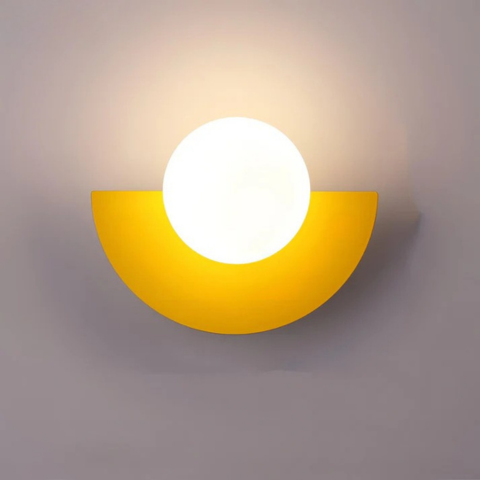 Modern Vägglampa – Halvcirkel Form och Mjuk Belysning 