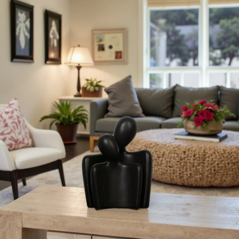 Escultura Pareja Enlazada – Atractivo Artístico y Emocional 