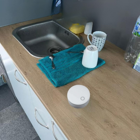 Hordozható ózongenerátor – Hatékony tisztítás és könnyű szállítás 