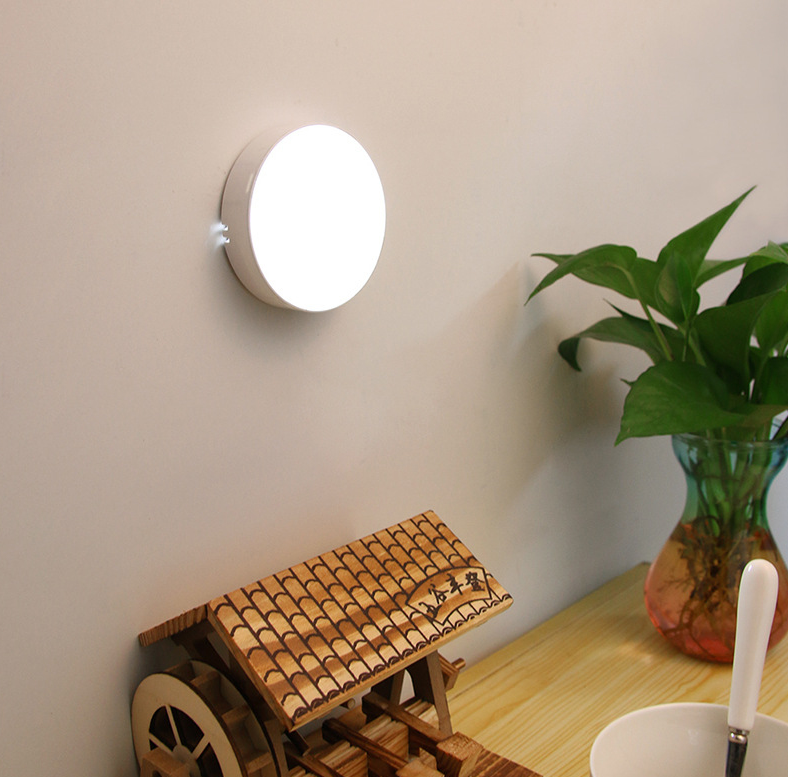 モーションディテクションランプ - コンパクトデザイン＆高感度