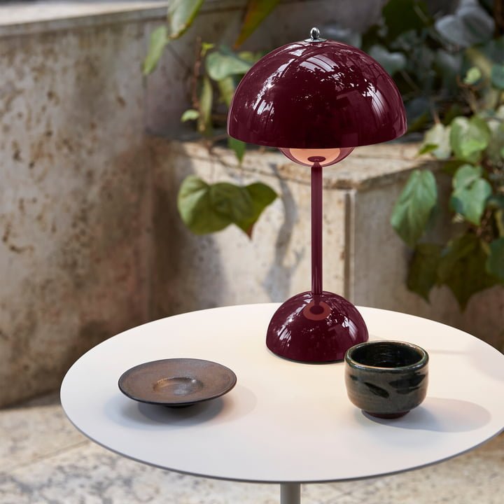 Lampada LED da Scrivania – Semplicità Moderna e Funzionalità 