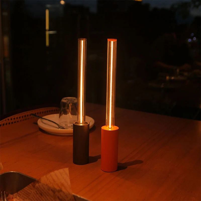 Lampada LED a forma di bastone – Illuminazione moderna ed elegante 