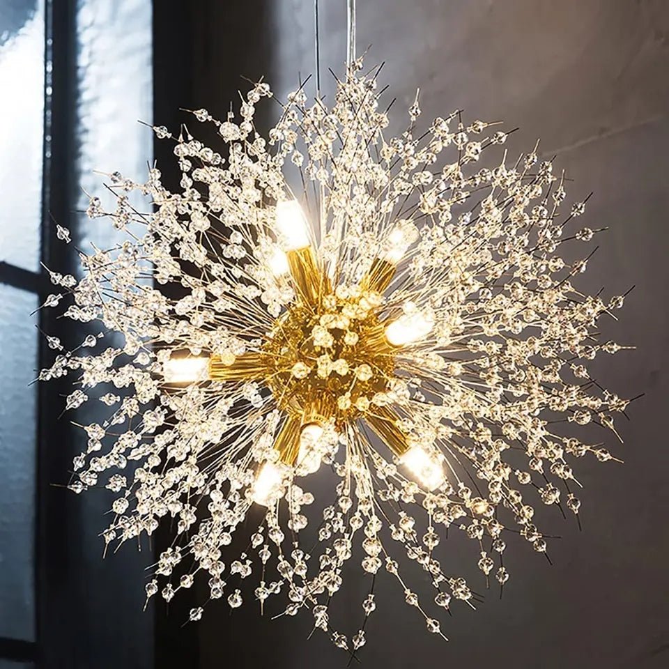 Candelabru din Cristal Suspendat – Eleganță și Strălucire Timeless 