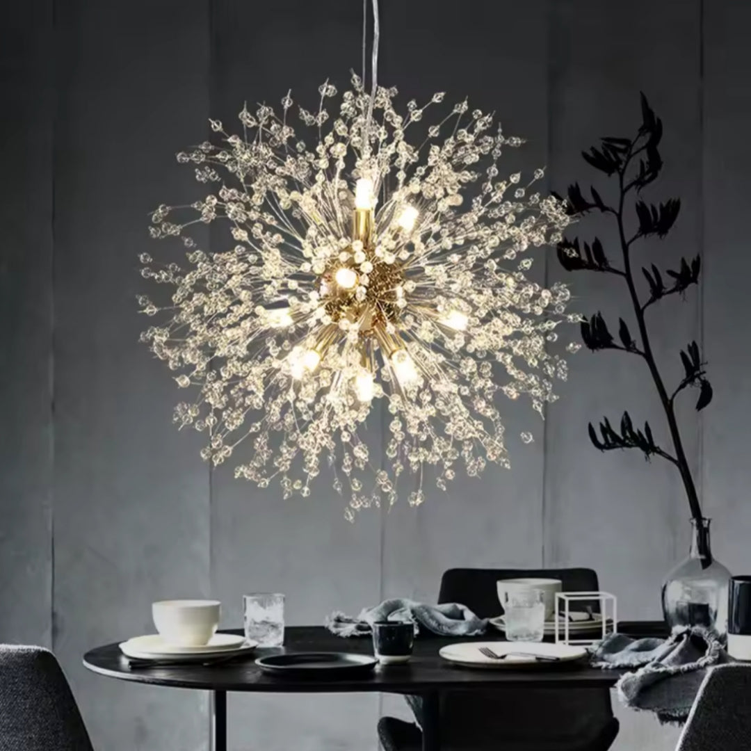 Candelabru din Cristal Suspendat – Eleganță și Strălucire Timeless 