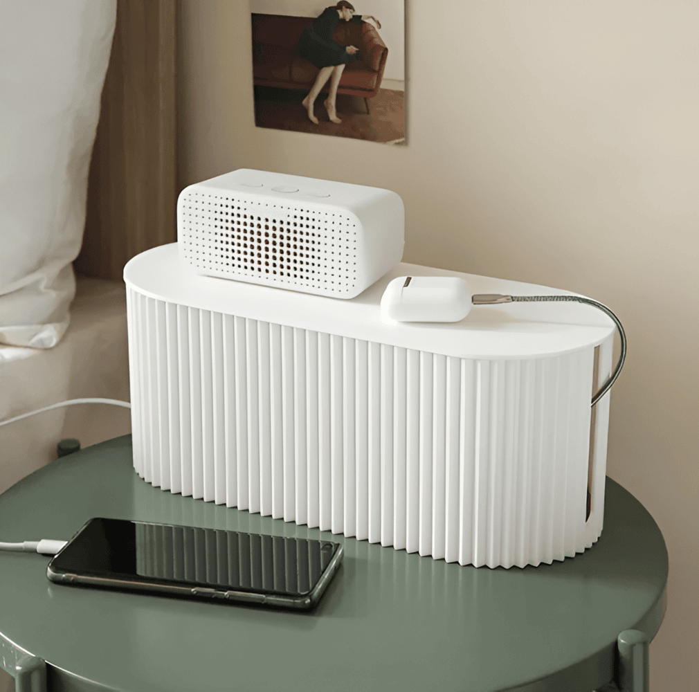 Minimalistický box na káble - čistá organizácia a elegantný dizajn