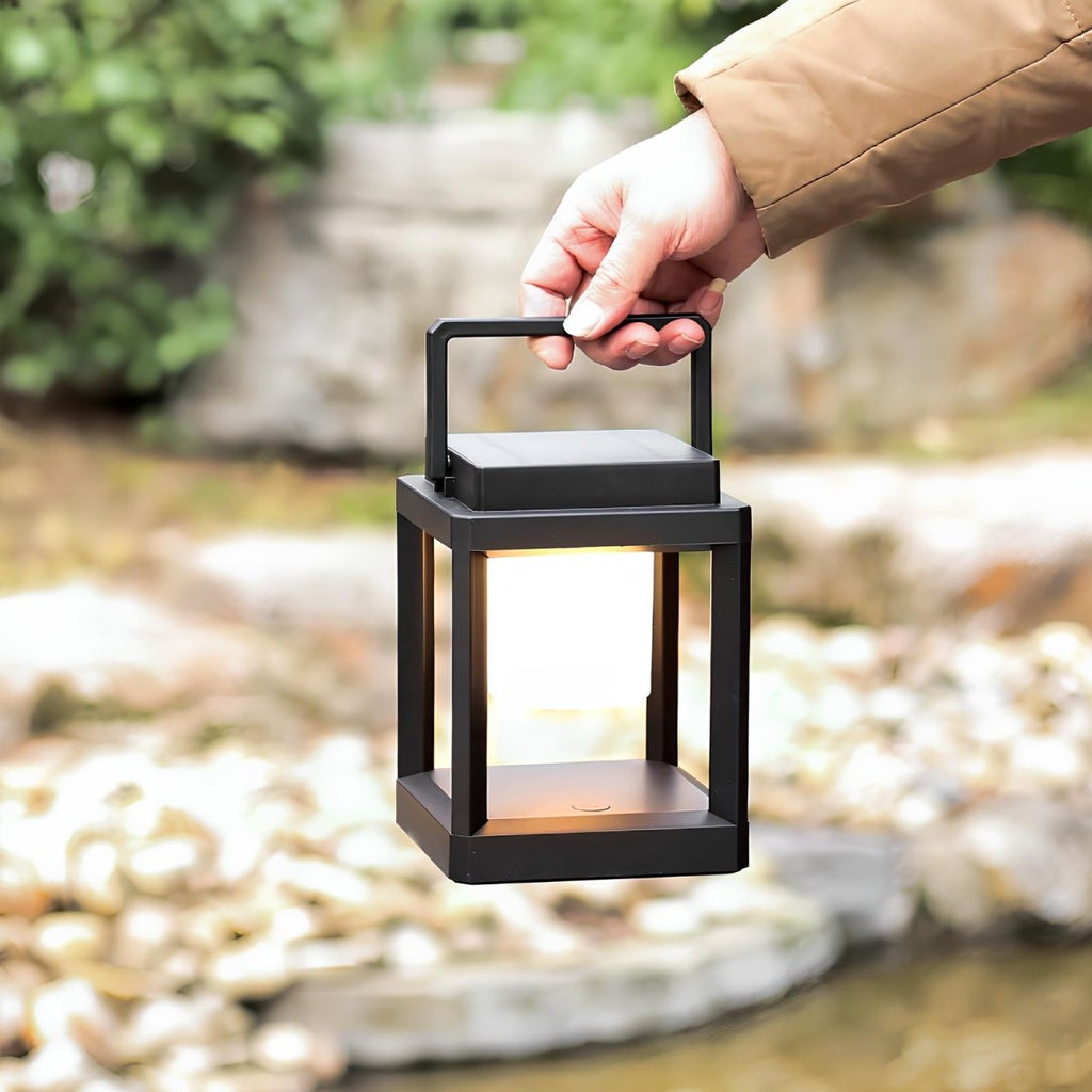 Lanterna Solare Moderna – Illuminazione Elegante e Durevole 